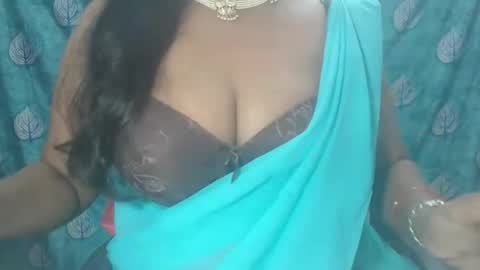 Snapshot of sophia_indian chatting on 15, 9, 2025 Sophia Tamil online show from 15, 9, 2025