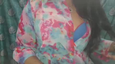 Snapshot of sophia_indian chatting on 8, 11, 2025 Sophia Tamil online show from 8, 11, 2025