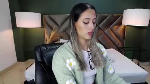 Sofia online show from 8, 3, 2025