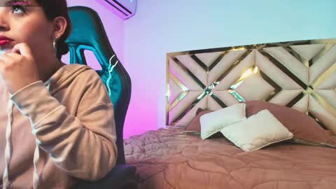 sophia_velvett online show from 14, 4, 2026