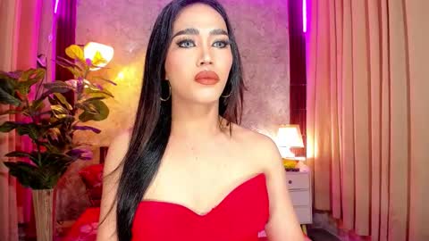 Snapshot of sophiaandresx chatting on 22, 11, 2025 UR HOT SOPHIA online show from 22, 11, 2025