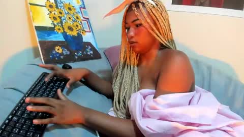 Snapshot of sophiabloss chatting on 8, 5, 2026 Sophie online show from 8, 5, 2026