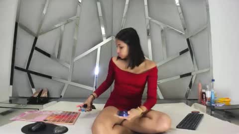 Snapshot of sophiadray chatting on 14, 12, 2025 Sophia online show from 14, 12, 2025