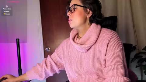 Sophia online show from 8, 3, 2025