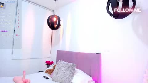 Im Sophia Model Independent   Enjoy My videos here when Im Offline online show from 17, 1, 2025