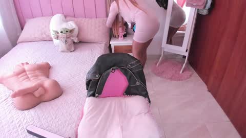    online show from 15, 2, 2025