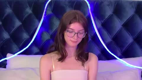 Snapshot of sophiaprove chatting on 13, 11, 2025 SophiaProve online show from 13, 11, 2025