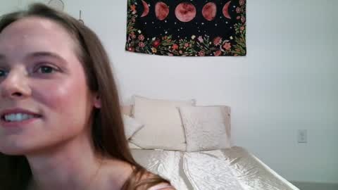 Snapshot of sophiaskyee444 chatting on 17, 6, 2026 sophiaskyee444 online show from 17, 6, 2026
