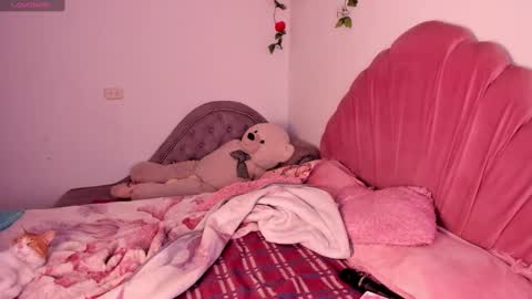 Clara sophia online show from 3, 10, 2025