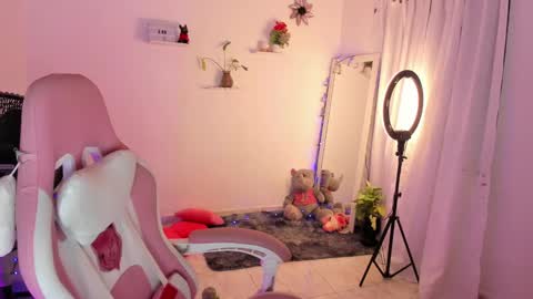 sophie doll online show from 8, 1, 2025
