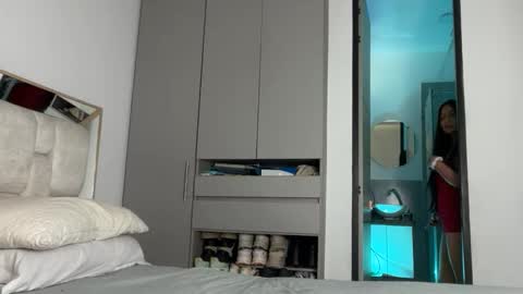 Sophie online show from 1, 4, 2026