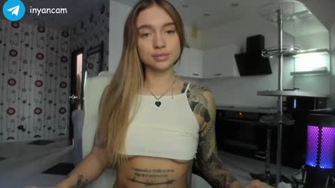 Snapshot of sophie_in chatting on 5, 12, 2024 Sonya online show from 5, 12, 2024