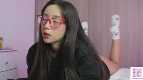 Snapshot of sophie_lii chatting on 7, 10, 2025 Sophie or Sof online show from 7, 10, 2025