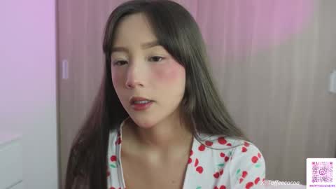 Snapshot of sophie_lii chatting on 6, 11, 2025 Sophie or Sof online show from 6, 11, 2025