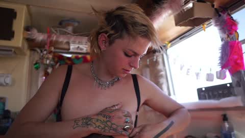 Snapshot of sophie_lovely chatting on 25, 1, 2025 derpy derpington online show from 25, 1, 2025