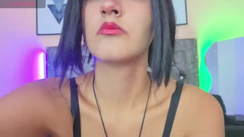 Snapshot of sophie_mcgreen chatting on 15, 7, 2026 sophie_mcgreen online show from 15, 7, 2026
