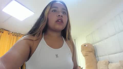 Snapshot of sophie_reed_ chatting on 14, 12, 2025 sophie_reed_ online show from 14, 12, 2025