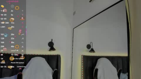 sophie_smith19 online show from 18, 4, 2026