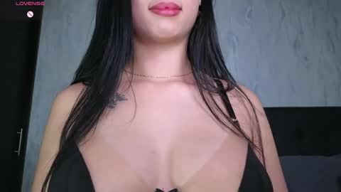  Sophie  online show from 11, 4, 2026