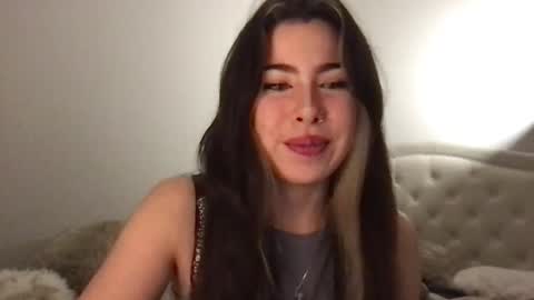 Sophie Belle online show from 18, 11, 2025