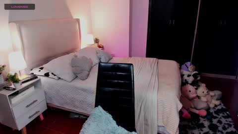    online show from 11, 1, 2025