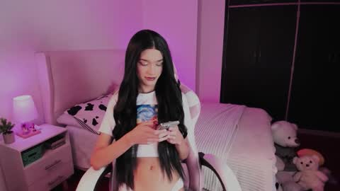    online show from 11, 10, 2025