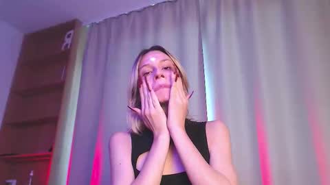 sophiediamond_x online show from 20, 10, 2025