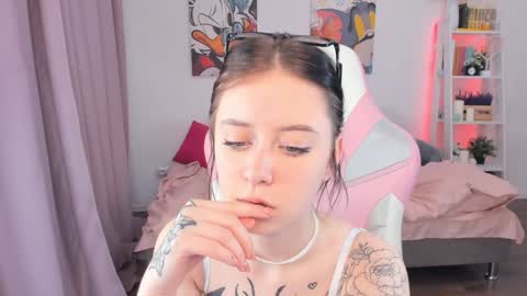 Sophie  online show from 11, 1, 2025