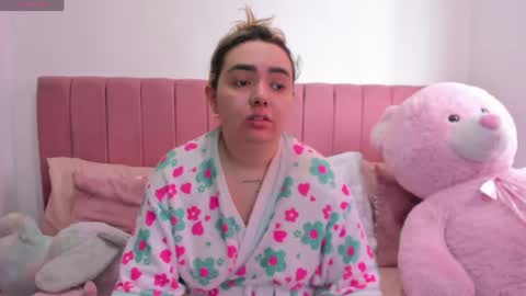 Snapshot of sophiee_rosee chatting on 8, 6, 2026 sophiee rosee online show from 8, 6, 2026