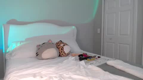 Snapshot of sophieeestar chatting on 16, 11, 2025 Sophie Star online show from 16, 11, 2025