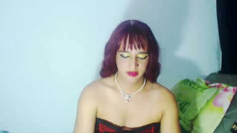 Snapshot of sophiehillsxo chatting on 2, 2, 2025 sophiehillsxo online show from 2, 2, 2025
