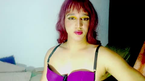 Snapshot of sophiehillsxo chatting on 6, 3, 2025 sophiehillsxo online show from 6, 3, 2025