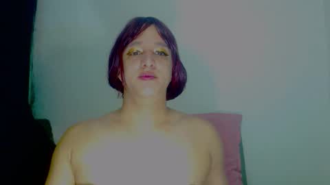 Snapshot of sophiehillsxo chatting on 23, 10, 2025 sophiehillsxo online show from 23, 10, 2025