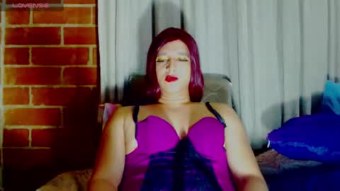 sophiehillsxo online show from 7, 8, 2026
