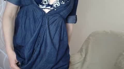 Sophiemisss online show from 5, 10, 2025