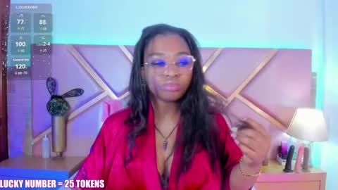 Snapshot of sophiesinclair chatting on 8, 6, 2026 Sophie online show from 8, 6, 2026
