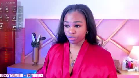 Snapshot of sophiesinclair chatting on 17, 6, 2026 Sophie online show from 17, 6, 2026