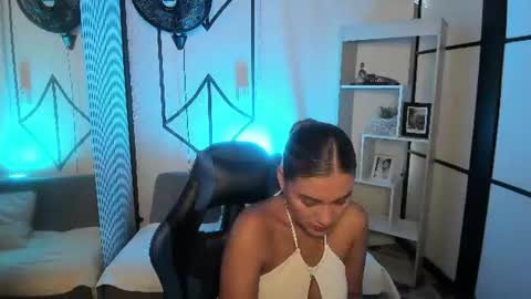 sophiewatson_ online show from 2, 7, 2026