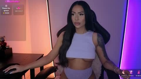 sophiexmoon online show from 2, 4, 2026