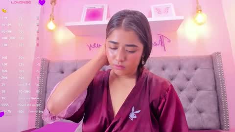 Sophii  online show from 4, 12, 2025