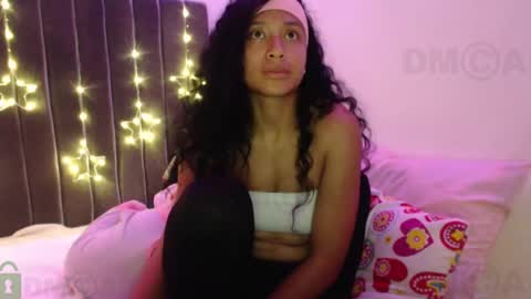 Snapshot of sophiia_dreams chatting on 31, 12, 2024 Sophia this is not my real name online show from 31, 12, 2024