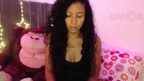 Snapshot of sophiia_dreams chatting on 2, 1, 2025 Sophia this is not my real name online show from 2, 1, 2025