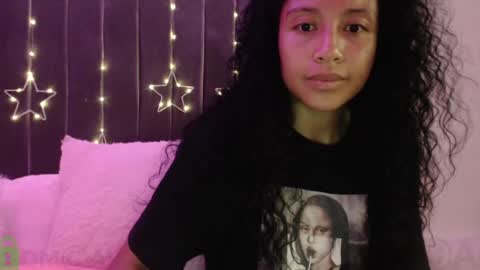 Snapshot of sophiia_dreams chatting on 10, 1, 2025 Sophia this is not my real name online show from 10, 1, 2025