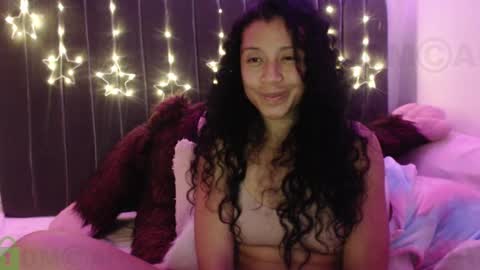 Snapshot of sophiia_dreams chatting on 23, 2, 2025 Sophia this is not my real name online show from 23, 2, 2025