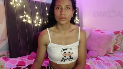 Snapshot of sophiia_dreams chatting on 4, 3, 2025 Sophia this is not my real name online show from 4, 3, 2025