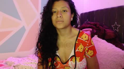 Snapshot of sophiia_dreams chatting on 10, 9, 2025 Sophia this is not my real name online show from 10, 9, 2025
