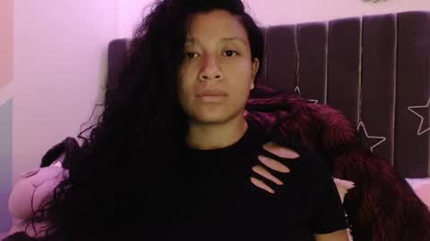 Snapshot of sophiia_dreams chatting on 17, 9, 2025 Sophia this is not my real name online show from 17, 9, 2025
