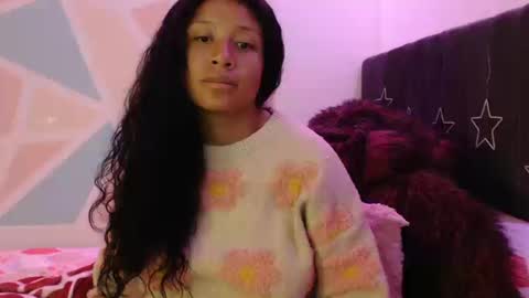 Snapshot of sophiia_dreams chatting on 20, 9, 2025 Sophia this is not my real name online show from 20, 9, 2025