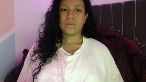 Snapshot of sophiia_dreams chatting on 22, 9, 2025 Sophia this is not my real name online show from 22, 9, 2025
