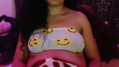 Snapshot of sophiia_dreams chatting on 7, 10, 2025 Sophia this is not my real name online show from 7, 10, 2025